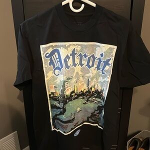 Sana Detroit T-shirt